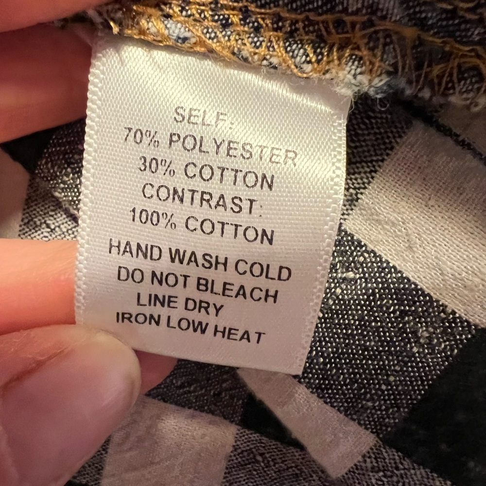 Anthropologie black & white buffalo plaid short sleeve blouse with zipper med. - Picture 7 of 7